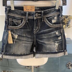 NWT Silver Jeans Suki Fit Sz 25 High Rise DistressedBlue Rolled-Hem Denim Shorts